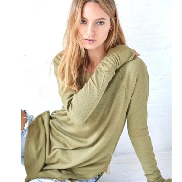 NWT Free People Snowy Thermal Long Sleeve Slouchy Oversized Top Green Small - Picture 1 of 15